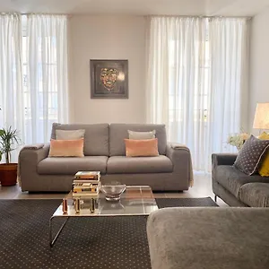 Cozy 2br Near The Port Of Apartment Nice