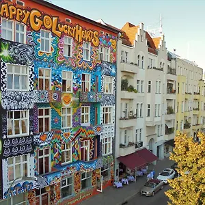  Albergue Happy Go Lucky + Alemanha